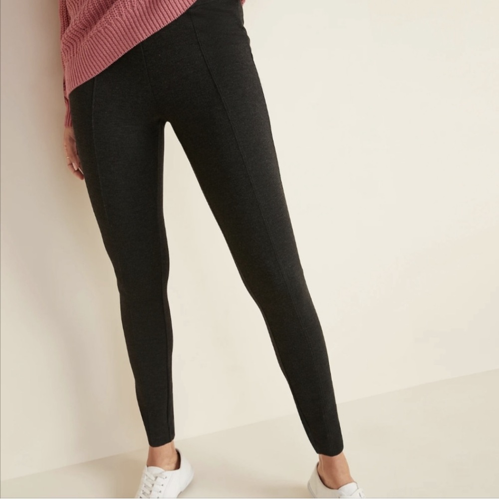 Old Navy Black Stevie Dress Pants - Size S